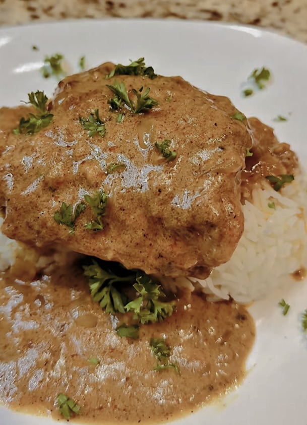smothered creamy chicken